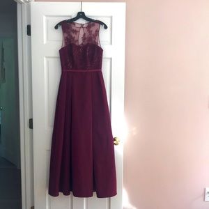 Oleg Cassini burgundy Women’s gown